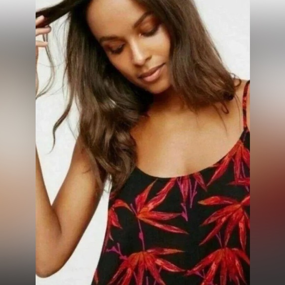 ◾️Intimately Free People Simone Surplice Cami Floral Tank Top - Picture 14 of 14